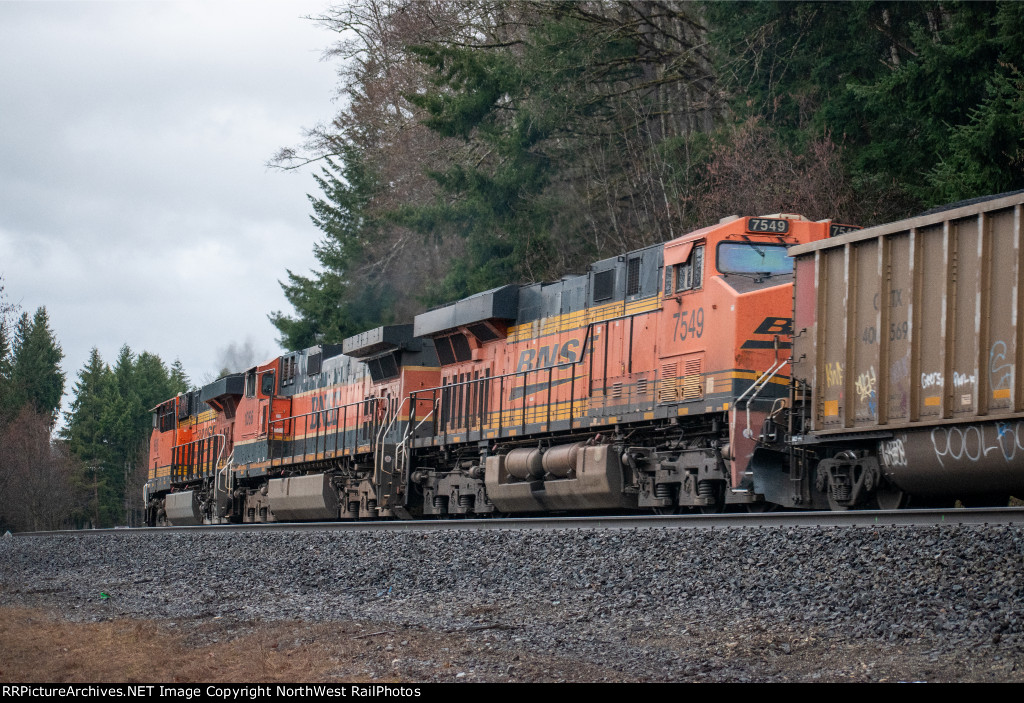 BNSF 7549